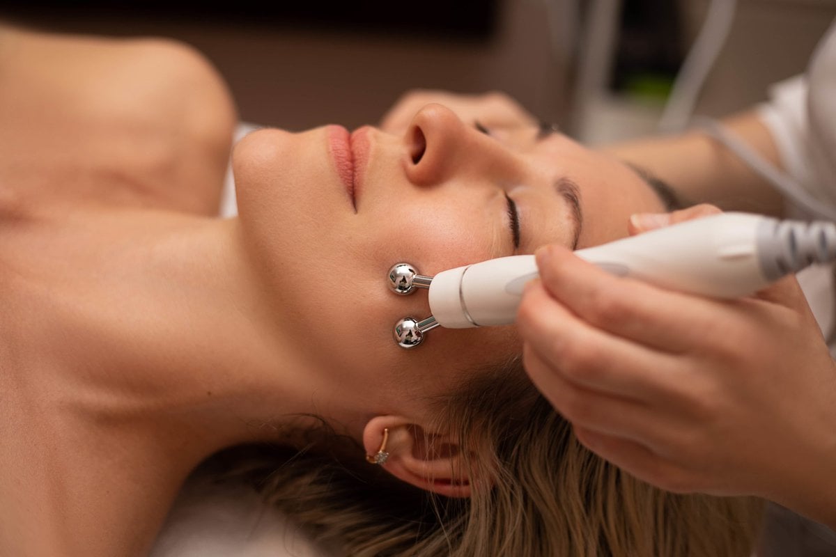 What are the Benefits of the Hydrafacial for Dry Skin